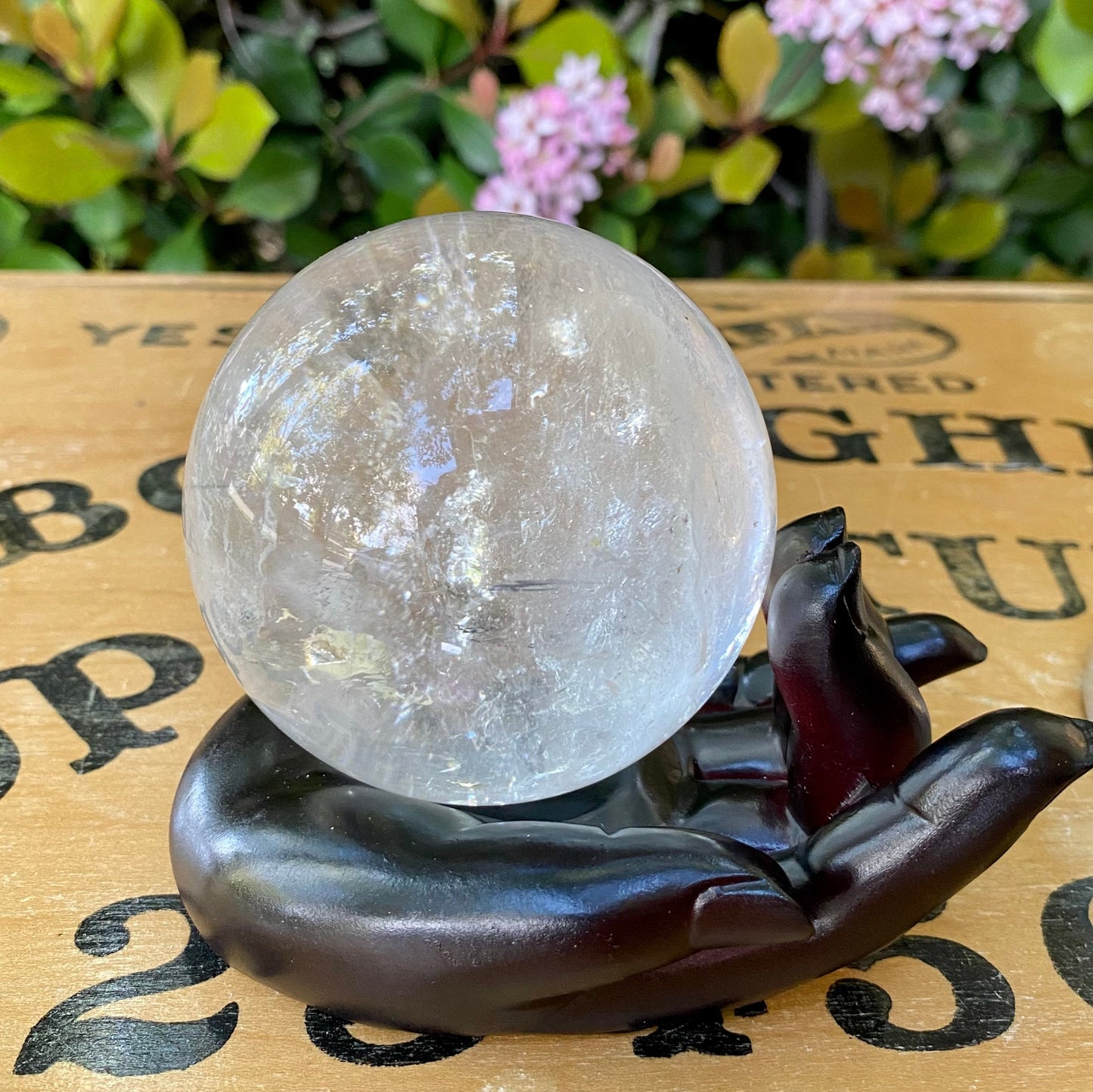 Clear Quartz Crystal Balls & Unique Crystal Ball Stand, Healing Crystal Seer Scrying Ball, Fortune Telling Tool Psychic Spiritual Home Decor