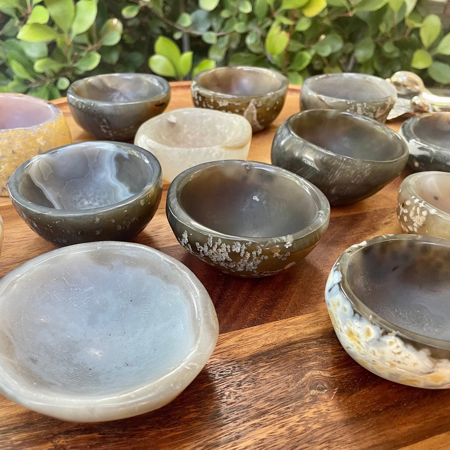 Agate Crystal Smudge Bowls- Crystal Decor Altar Bowls Polished Agate Geode Storage Organization Jewelry Dish, Unique Gift Spiritual Tools